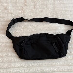 Lululemon bumbag